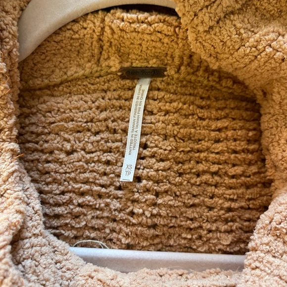 Free People Pullover in Camel - Picture 8 of 9
